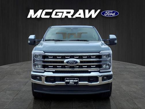 Glacier Gray Metallic Tri-Coat 2026 Ford F-250 Lariat