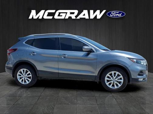 Gun Metallic 2022 Nissan Rogue Sport SV