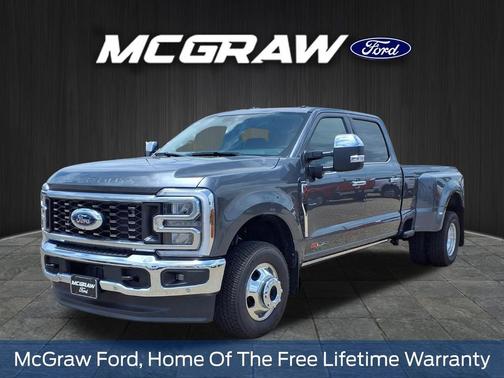 Carbonized Gray Metallic 2026 Ford F-350 Lariat