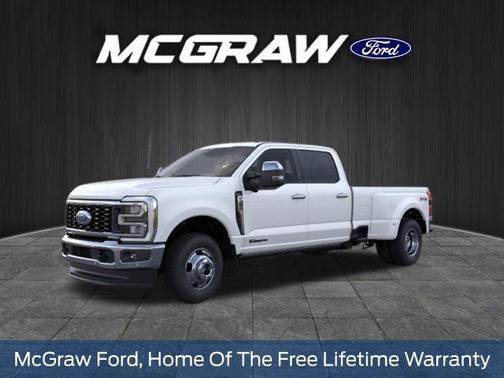 Star White Metallic Tri-Coat 2026 Ford F-350 Lariat