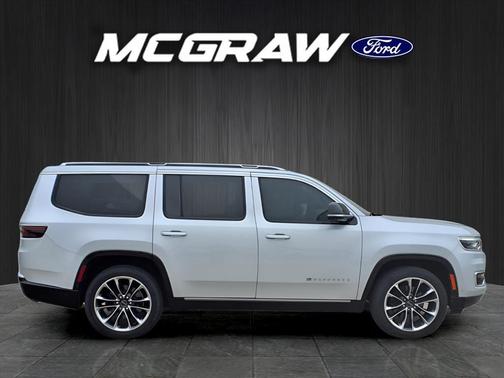 2023 Jeep Wagoneer Series III 4x2