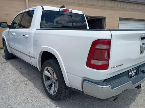 Bright White Clearcoat 2021 RAM 1500 Limited