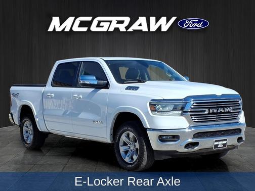 Bright White Clearcoat 2020 RAM 1500 Laramie