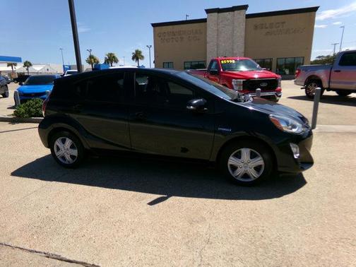 2016 Toyota Prius c Two