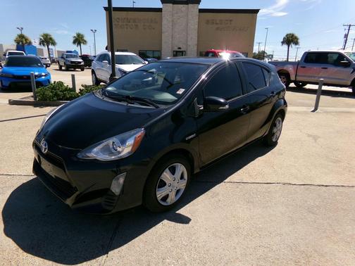 2016 Toyota Prius c Two