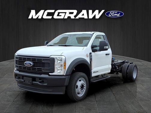 Oxford White 2026 Ford F-450 DRW