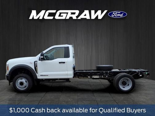 Oxford White 2026 Ford F-450 DRW
