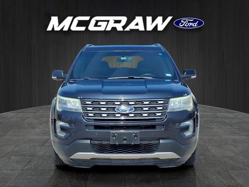 Quartz Metallic 2017 Ford Explorer XLT