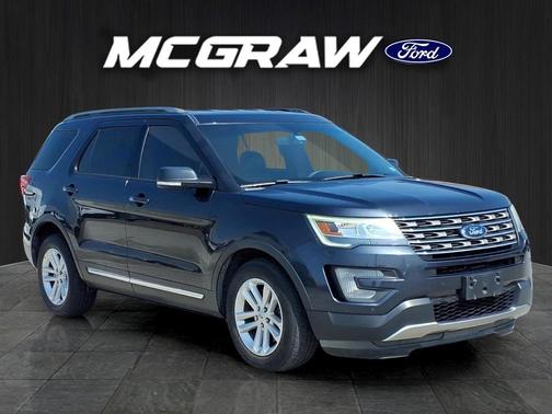 Quartz Metallic 2017 Ford Explorer XLT