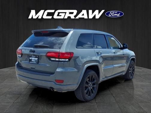 Sting-Gray Clearcoat 2020 Jeep Grand Cherokee Altitude