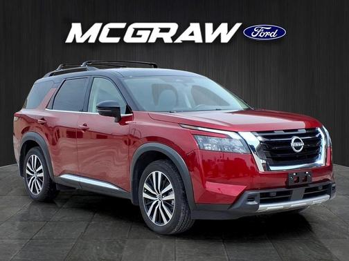 Scarlet Ember Tintcoat/Super Black 2025 Nissan Pathfinder Platinum FWD