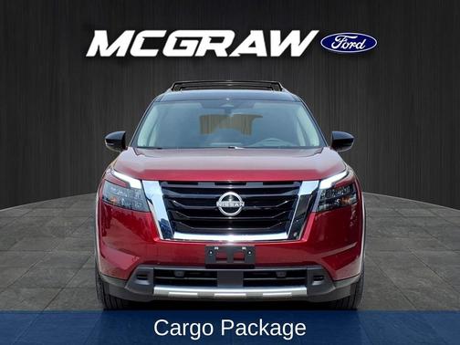 Scarlet Ember Tintcoat/Super Black 2025 Nissan Pathfinder Platinum FWD