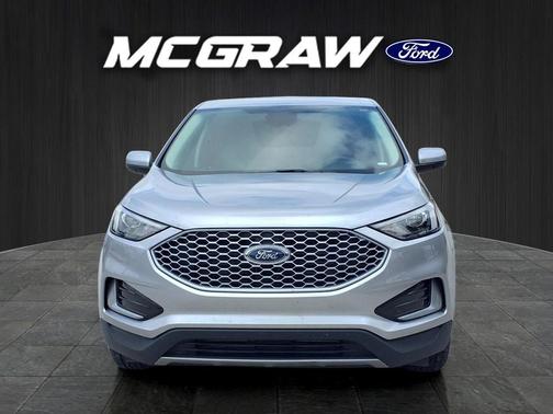Silver Metallic 2024 Ford Edge SEL