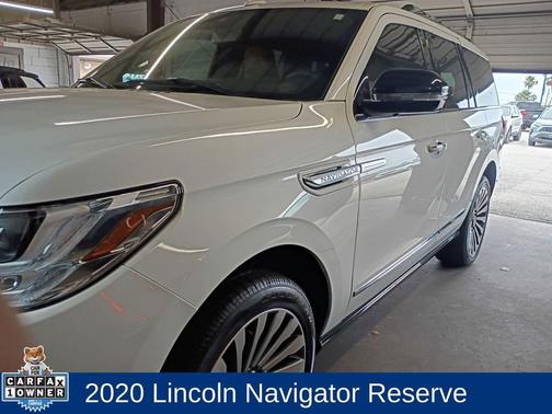 White 2020 Lincoln Navigator Reserve