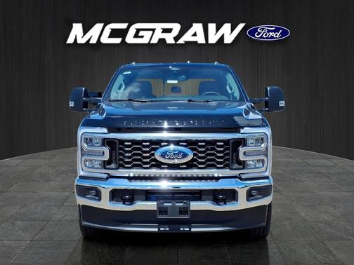Agate Black Metallic 2026 Ford F-350 XLT