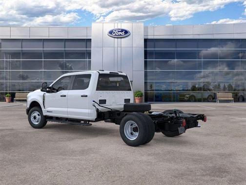 Oxford White 2026 Ford F-350 XL