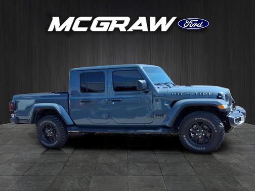 Anvil Clearcoat 2025 Jeep Gladiator High Tide