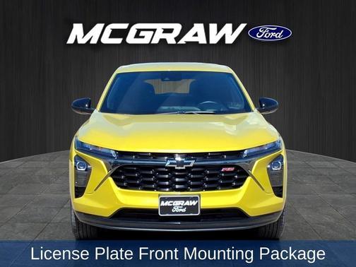 Yellow Metallic 2024 Chevrolet Trax FWD 1RS