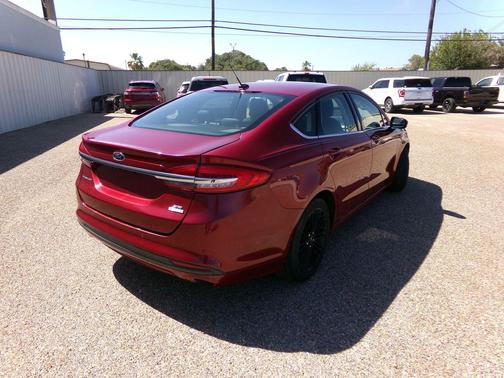 2018 Ford Fusion SE