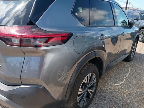 Gun Metallic 2021 Nissan Rogue SV