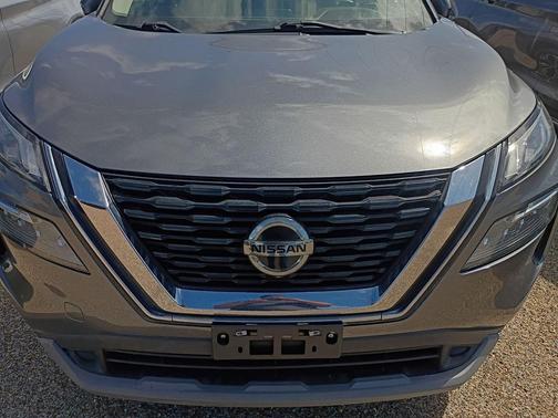 Gun Metallic 2021 Nissan Rogue SV