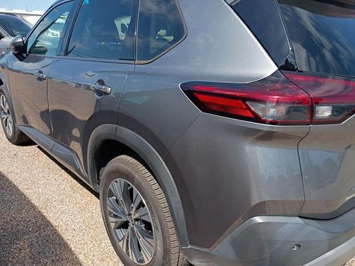 Gun Metallic 2021 Nissan Rogue SV