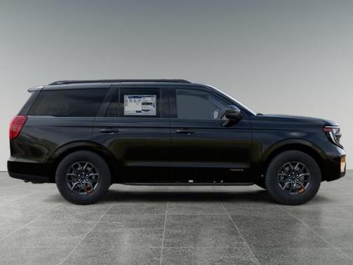 Black Metallic 2027 Ford Expedition Tremor