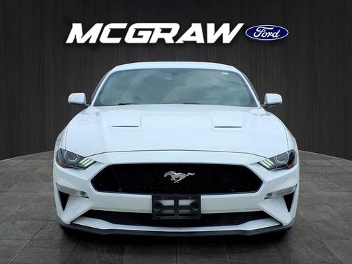 Oxford White 2020 Ford Mustang GT