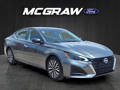 Gun Metallic 2025 Nissan Altima 2.5 SV