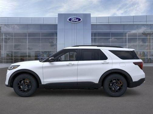 Star White Metallic Tri-Coat 2026 Ford Explorer Tremor