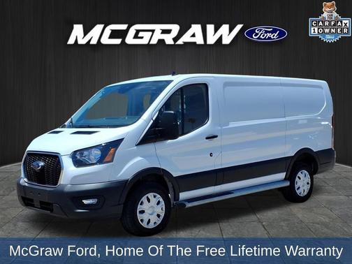 Oxford White 2025 Ford Transit-250 Base