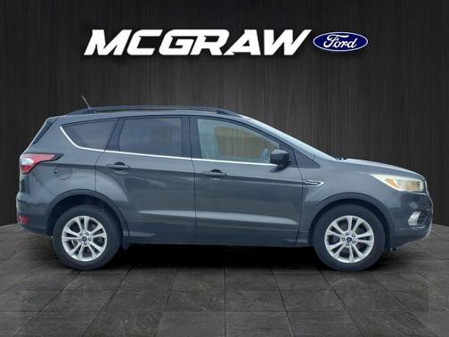 Magnetic Metallic 2018 Ford Escape SE