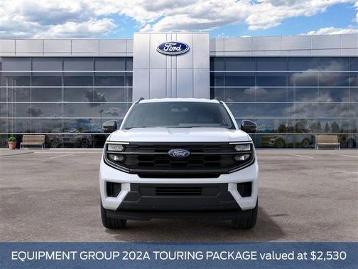 Star White Metallic Tri-Coat 2027 Ford Expedition Active