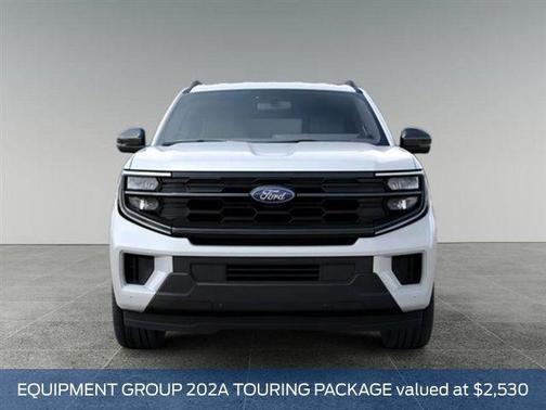 Star White Metallic Tri-Coat 2027 Ford Expedition Active