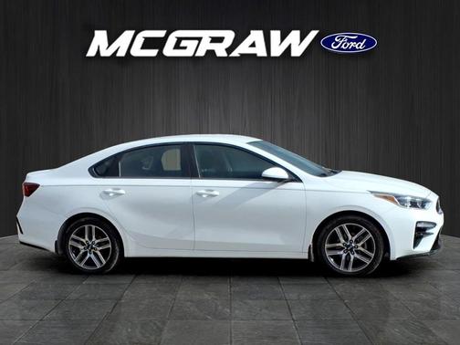 Clear White 2019 Kia Forte S