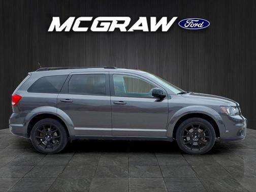 Granite Pearlcoat 2018 Dodge Journey SXT