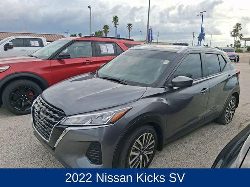 Gun Metallic 2022 Nissan Kicks SV