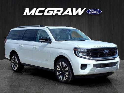 Star White Metallic Tri-Coat 2026 Ford Expedition Max Platinum