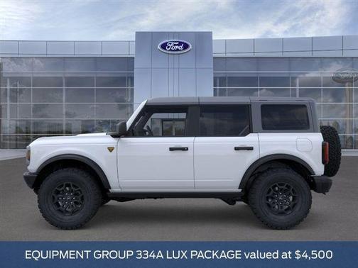 Oxford White 2026 Ford Bronco Badlands