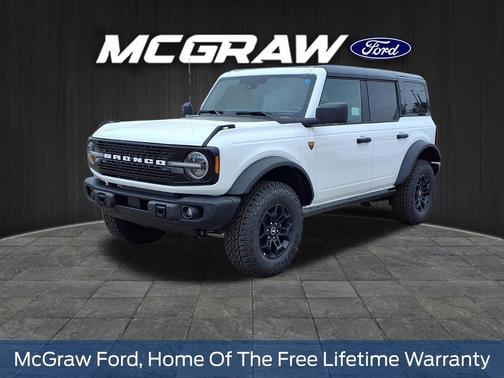 Oxford White 2026 Ford Bronco Badlands