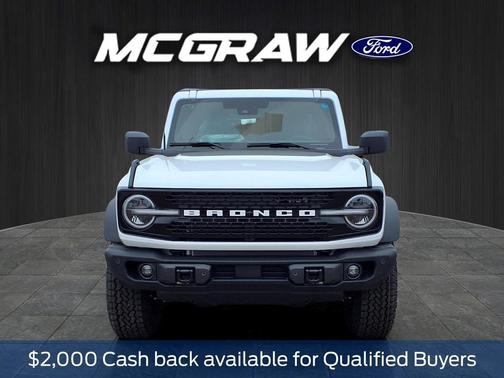 Oxford White 2026 Ford Bronco Badlands