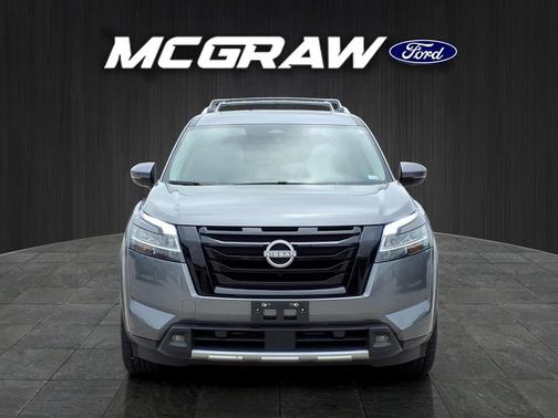 Gun Metallic 2024 Nissan Pathfinder SL 4WD