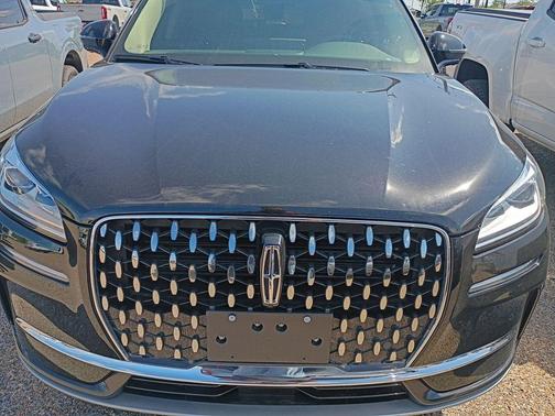 Infinite Black Metallic Clearcoat 2025 Lincoln Corsair Reserve