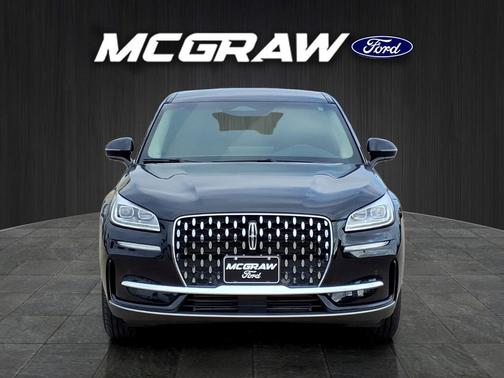 Infinite Black Metallic Clearcoat 2025 Lincoln Corsair Reserve