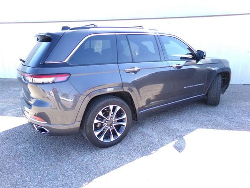 2023 Jeep Grand Cherokee Overland