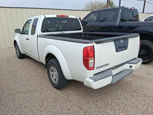 2017 Nissan Frontier S