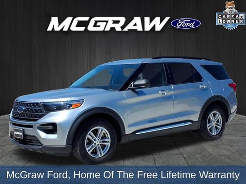 Iconic Silver Metallic 2023 Ford Explorer XLT
