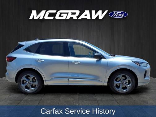 Iconic Silver Metallic 2024 Ford Escape ST-Line