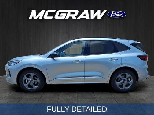 Iconic Silver Metallic 2024 Ford Escape ST-Line