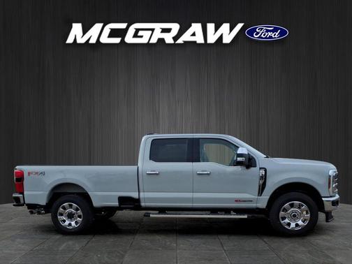 Avalanche 2026 Ford F-350 Lariat
